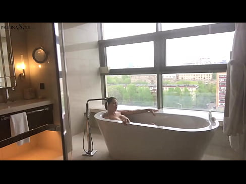 ❤️ Una nena tremenda masturbant-se apassionadament el cony al bany ️ Sexe al ca.sexonfire.ru